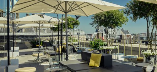 Ga dit weekend als de wiedeweerga op een Amsterdams terras zit...