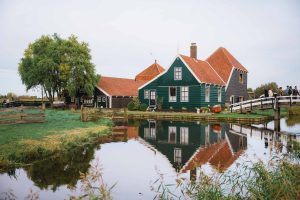 Op vakantie in eigen land? Zo doe je dat