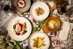 Uiteten in Amsterdam met kerst 2025: hier word je écht in de ...